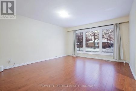 40 CALUMET CRESCENT - Photo 2