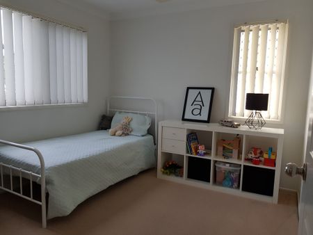 Beautiful 3 bedroom townhouse with DLUG - Photo 3