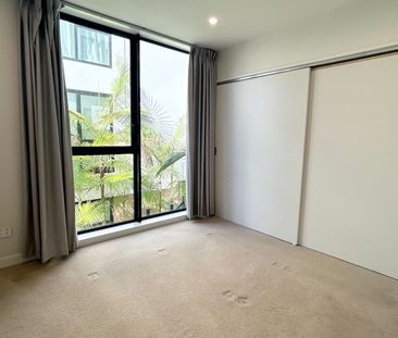 2 Bedrooms on Edgerley Ave - Photo 6