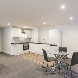 Flat 5, 16 Blenheim Terrace, LS2 9HN, Leeds - Photo 2