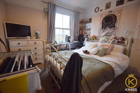 5 bedroom terraced house to rent - Photo 2