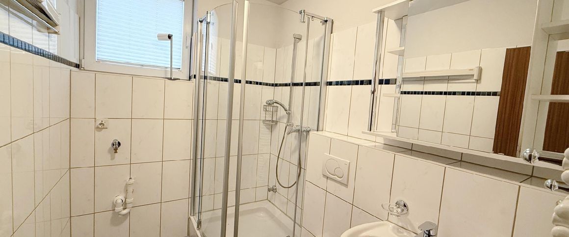 HELLE 2-ZIMMERWOHNUNG MIT BALKON IN ST. TÖNIS ZU MIETEN! - Photo 1