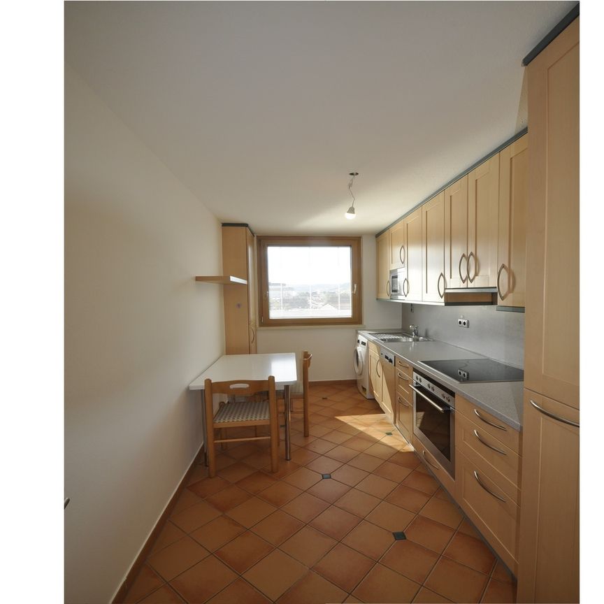 Willkommen über den Dächern der Stadt! Neu sanierte Dachterrassenwohnung mit Panoramablick in bester Lage nähe EKZ ALEX! - Foto 1