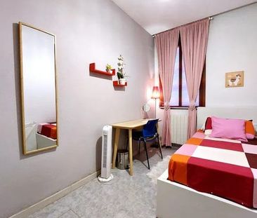 Calle de Francisco Silvela, Madrid, Community of Madrid 28028 - Photo 4