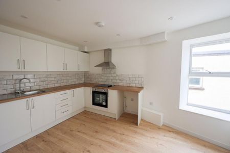 3 bedroom maisonette to rent - Photo 4