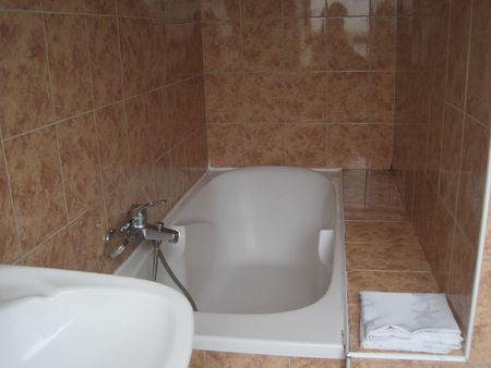 A LOUER APPARTEMENT CENTRE VILLE DE ST QUENTIN 02100 - Photo 3