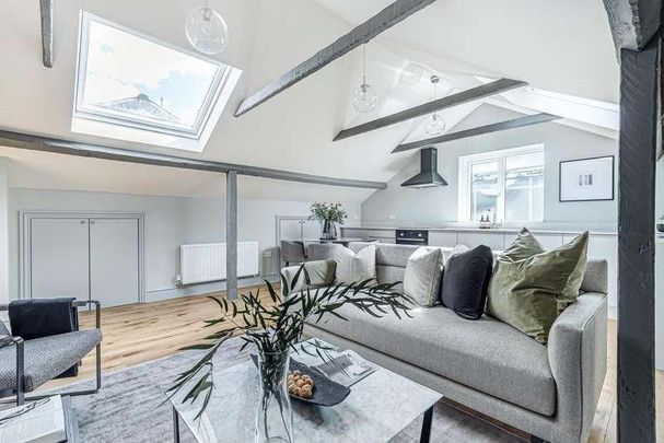 Beacon Mews, South Road, Weybridge, Surrey, KT13 - Photo 1