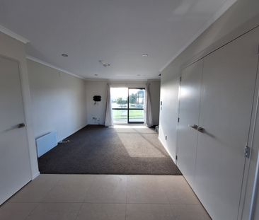 Spacious 2 bedroom Apartment - Photo 1
