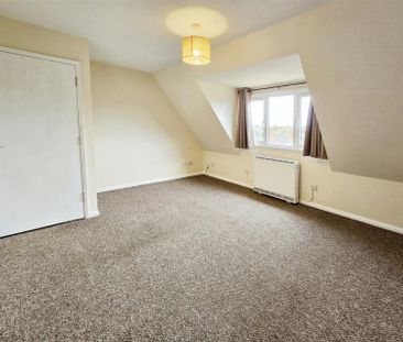 2 Bedroom Flat to Rent in Moor Road, Rushden, Northants, NN10 - Photo 5