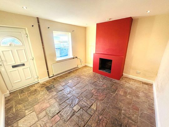 2 bedroom house to rent - Photo 1