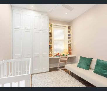 Elegance & Position - Photo 4