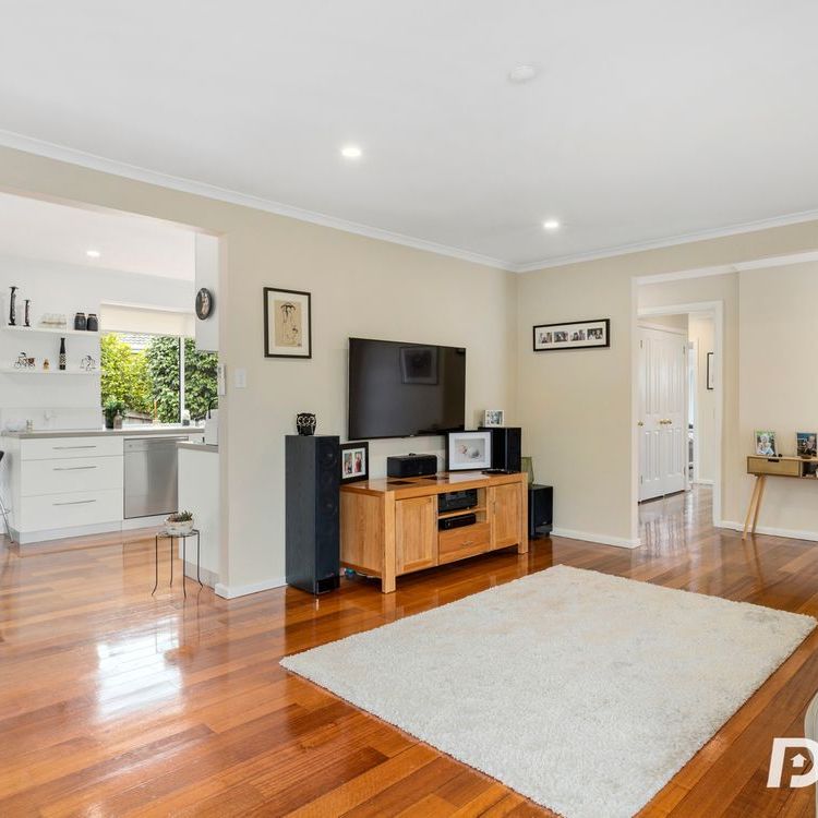 8 applewood ct, lutana tas 7009 - Photo 1
