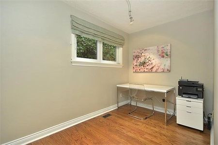 For Lease - 6 Hillavon Drive, Toronto, Ontario - Photo 2