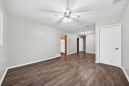 For Lease - 296 Rose Avenue Unit# Unit B, Fort Erie, Ontario - Photo 2