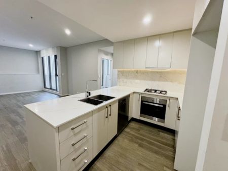 5 Sonny Leonard, Sydney - Photo 3