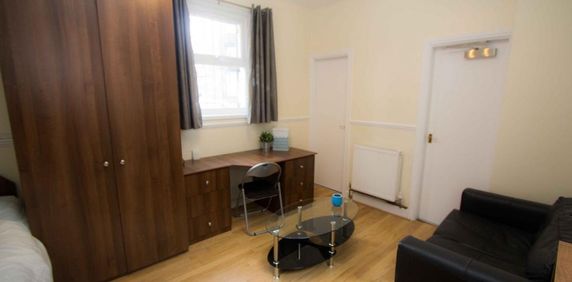 1 bedroom house to rent - Photo 2