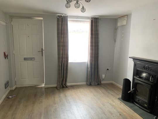 2 bedroom house to rent - Photo 1
