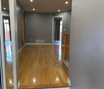 120 ROCKY POINT CRESCENT - Photo 2