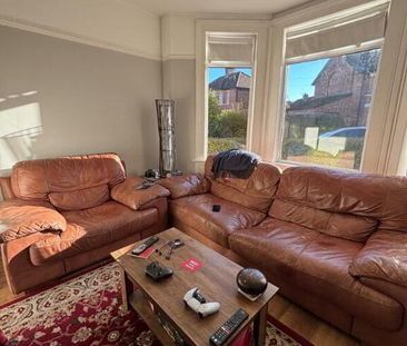 8 Cheltenham Park, Belfast, BT6 0HR - Photo 4