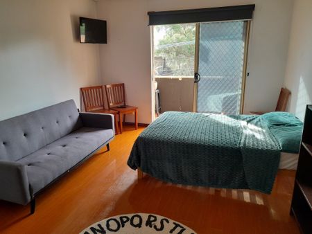 Kingsgrove - Photo 3