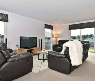 Your Perfect Tuakau Home Awaits! - Photo 1
