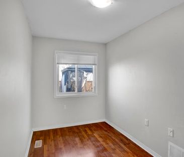 For Lease - 58 Avenue Street Unit# Upper, Oshawa, Ontario - Photo 2