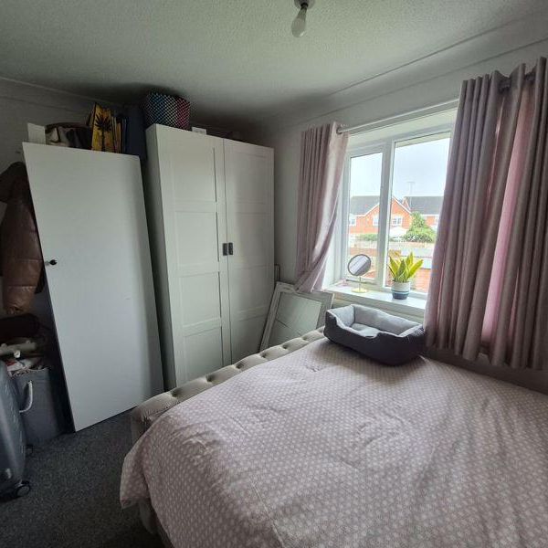 2 bedroom end of terrace house to rent - Photo 1