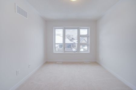 For Lease - 11 John Canning Way, Markham, Ontario - Photo 5