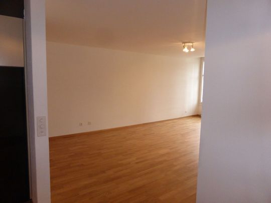 2 Zimmer Wohnung mitten in der Stadt - befristet bis 31.03.2027 - Foto 1