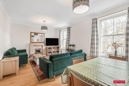 3 bedroom flat to rent - Photo 3