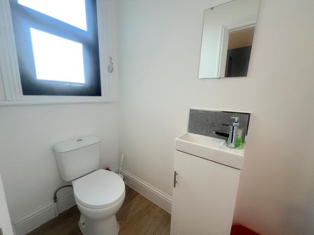 Sackville Road, Hove BN3 3FD - Photo 5