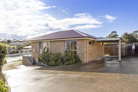 Low Maintenance Unit in Central Location - Photo 3