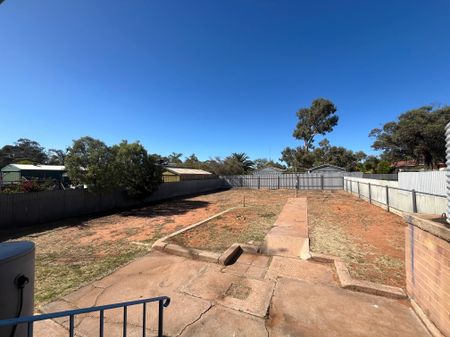 9 Murdock Street, Port Augusta - Photo 2