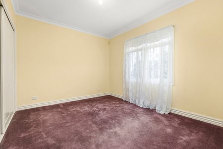 17 Woolley Street, Essendon VIC 3040 - Photo 2