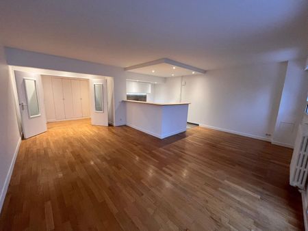 location Appartement T4 DE 107m² À PARIS 15 - Photo 5