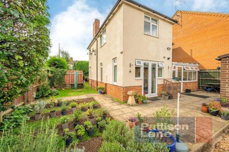 4 bedroom house - Photo 5