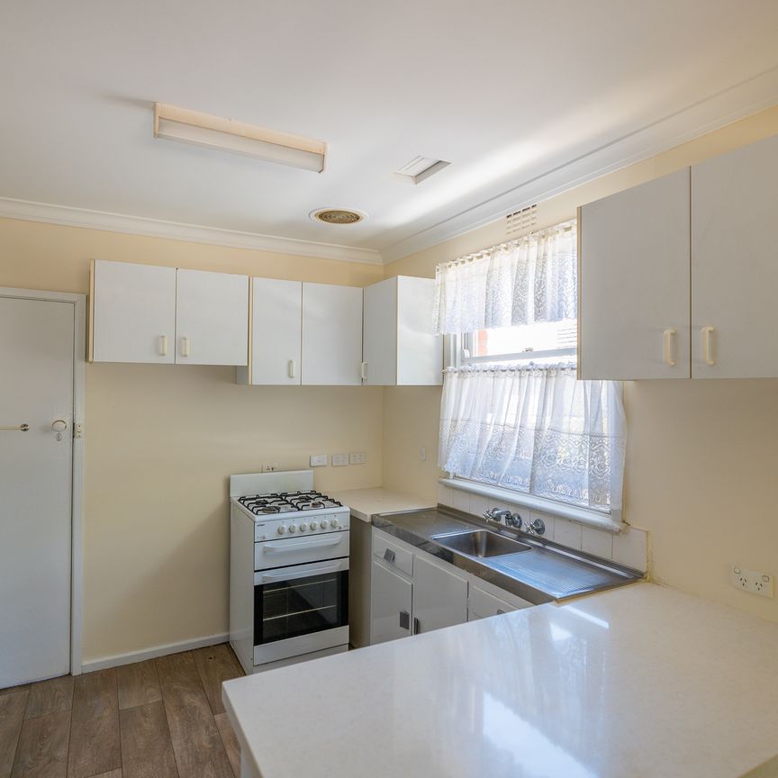 1/402 Stephensons Road, Mount Waverley VIC 3149 - Apartment For Rent | Domain - Photo 1
