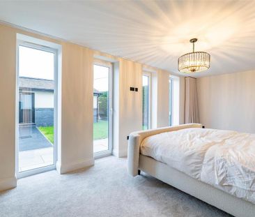 5 bedroom detached house to rent - Photo 4