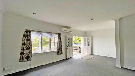 Large Family home with huge Basement & Rumpus - Photo 2