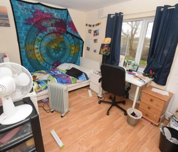 4 bedroom house to rent - Photo 3