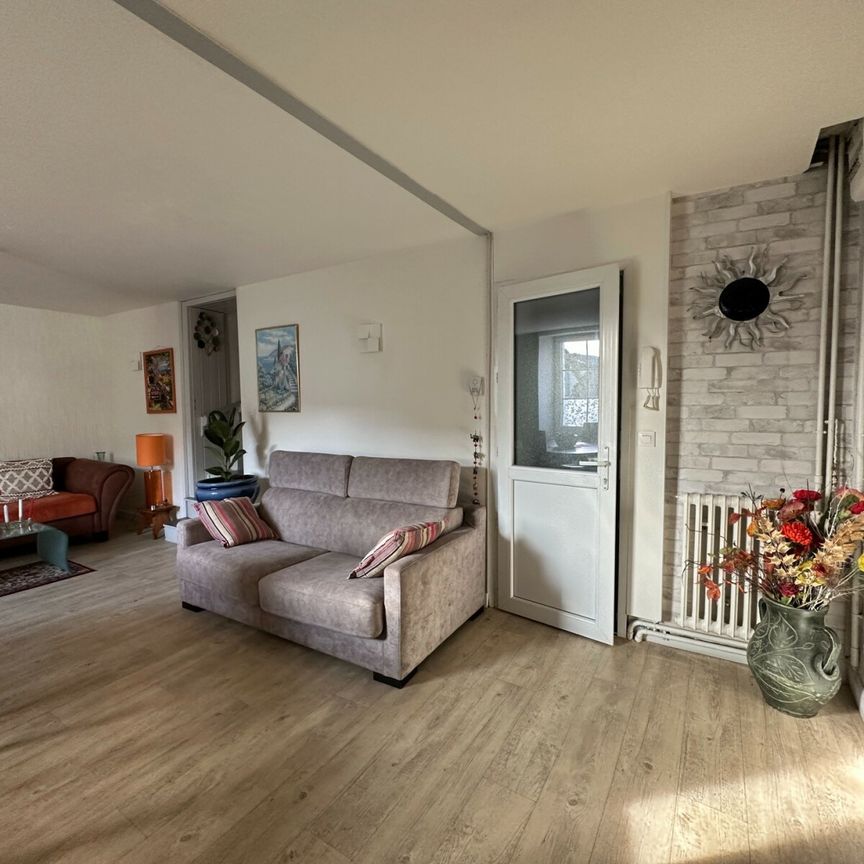 Location Appartement 3 pièces LUZECH 46140 - Photo 1