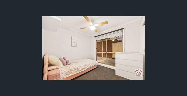 INSTANTLY INVITING! - Photo 1