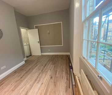 Studio Flat, London, SW1V - Photo 1