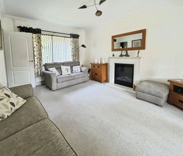 Cwrt Ty Mawr, Caerphilly - Photo 3