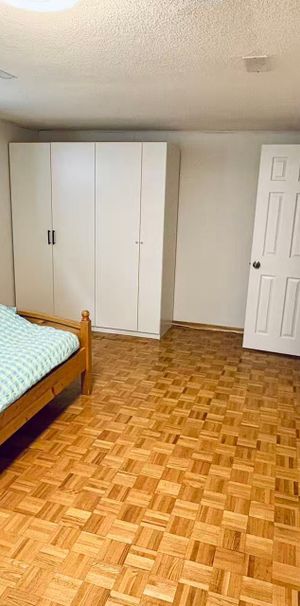 For Lease - 163 Fairglen Avenue Unit# Basement1, Toronto, Ontario - Photo 1