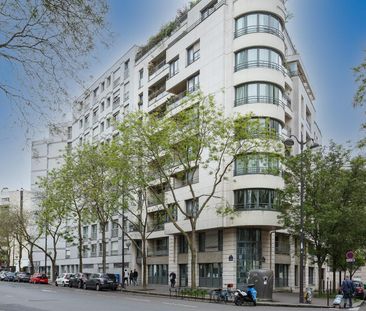 location Appartement T4 DE 91.3m² À PARIS - Photo 1