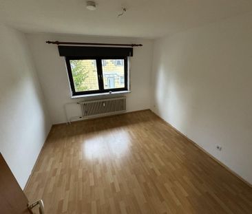 Helle 3-Zimmer-Wohnung in begehrter Lage von Saarbrücken – Bei der ... - Photo 3
