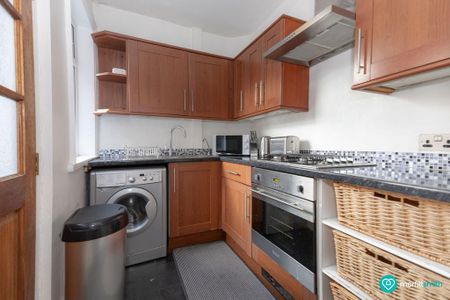 3 bedroom terraced house to rent - Photo 2