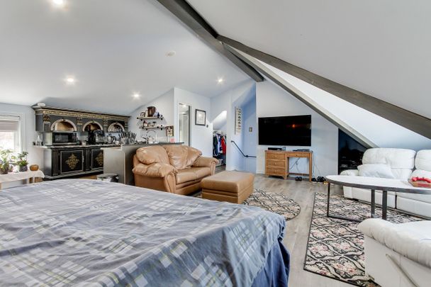 For Lease - 303 LAKE DR EAST UNIT A Drive, Georgina, Ontario - Photo 1