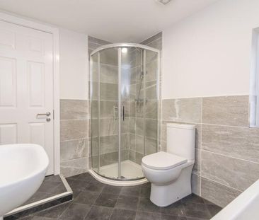 1 bedroom in a house share to rent - Photo 6